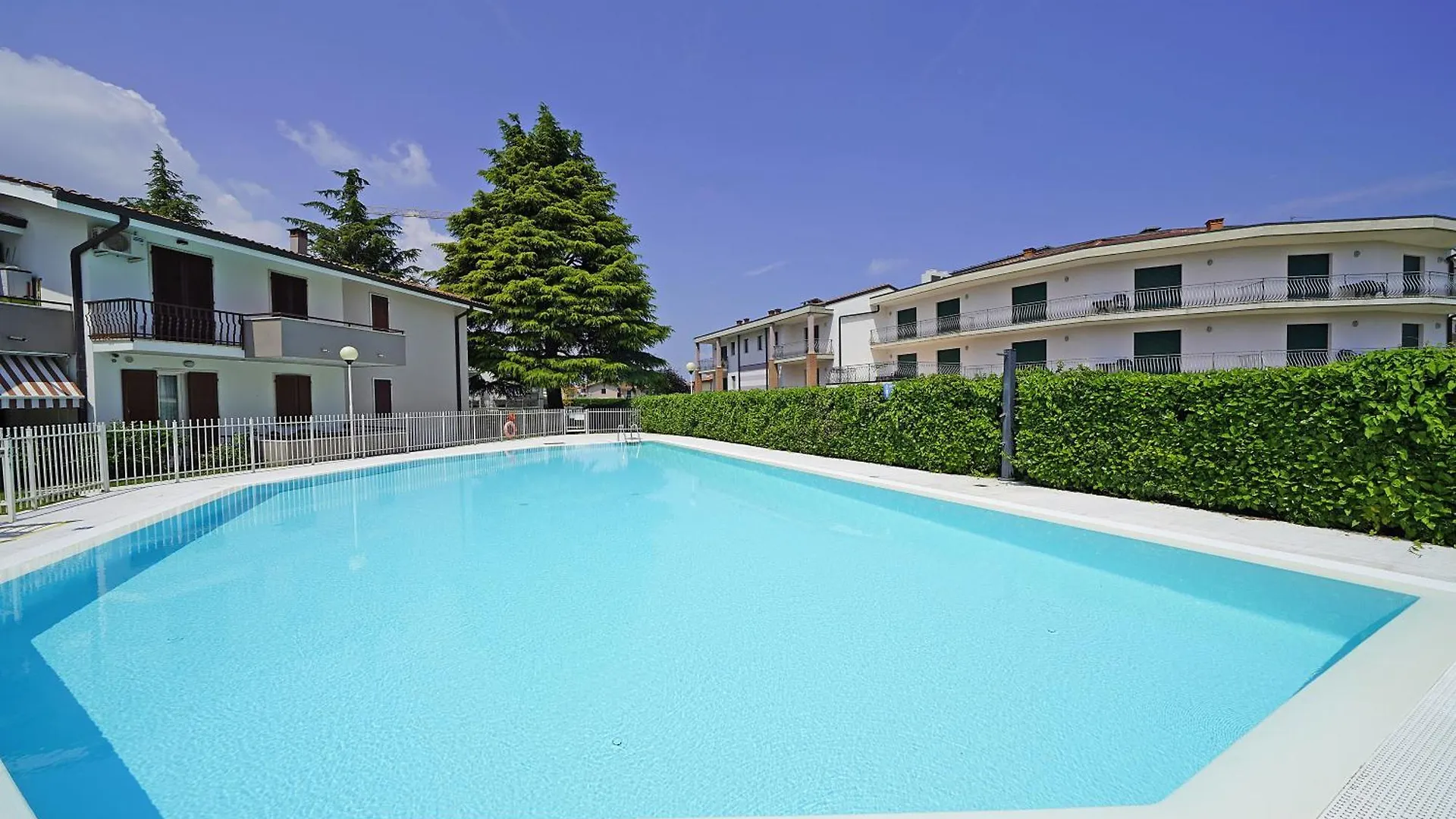 Residence Sant Elena A19 By Wonderful Italy Peschiera del Garda Italy
