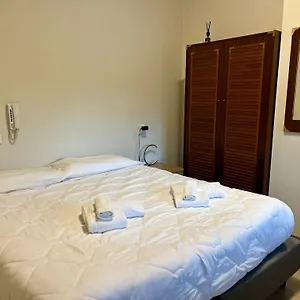 Benaco Mavras Szálloda